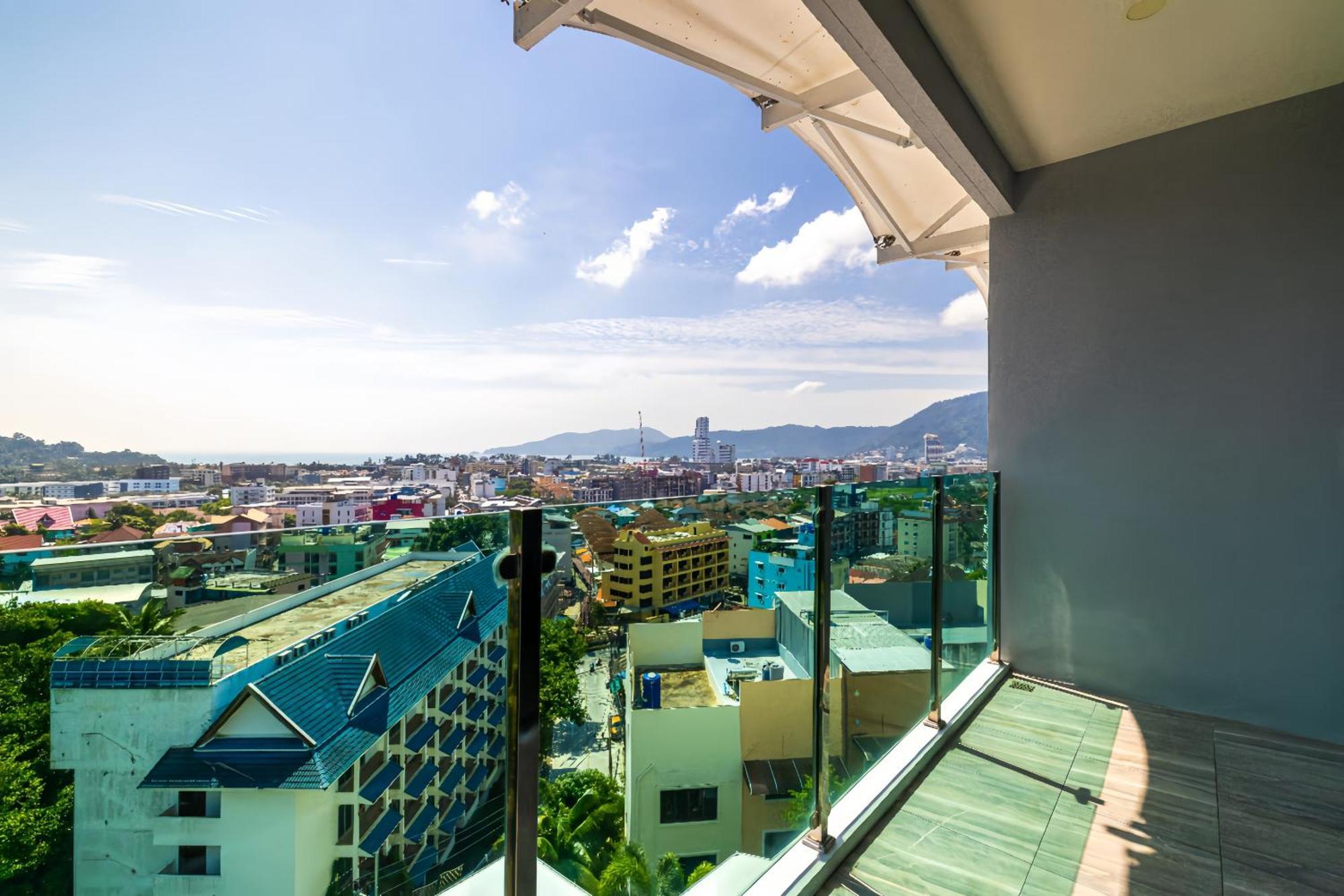 Kana Triple L Hotel Phuket普吉岛卡娜3L酒店 Patong Exterior photo