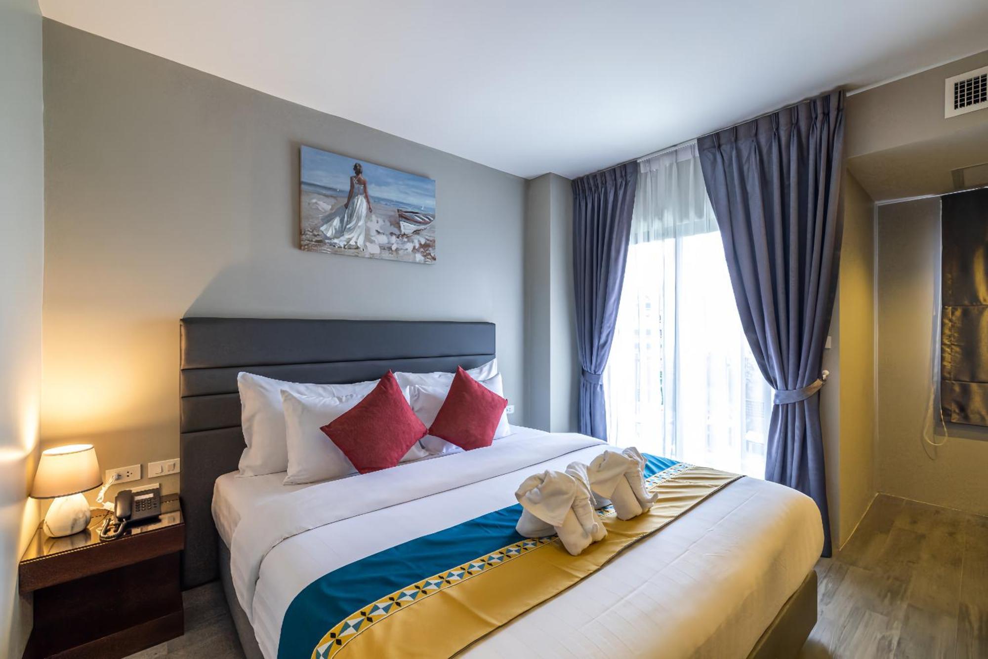 Kana Triple L Hotel Phuket普吉岛卡娜3L酒店 Patong Exterior photo